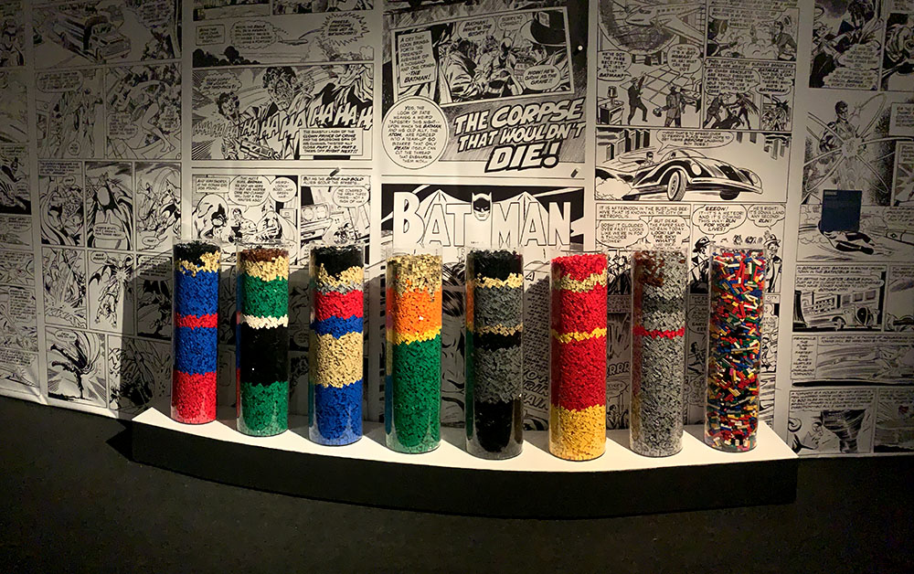 exposição de LEGO da DC
