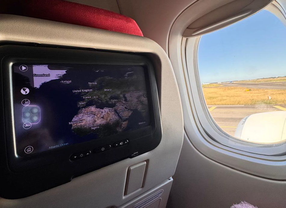 Como é voar LATAM para Roma - Entretenimento de bordo